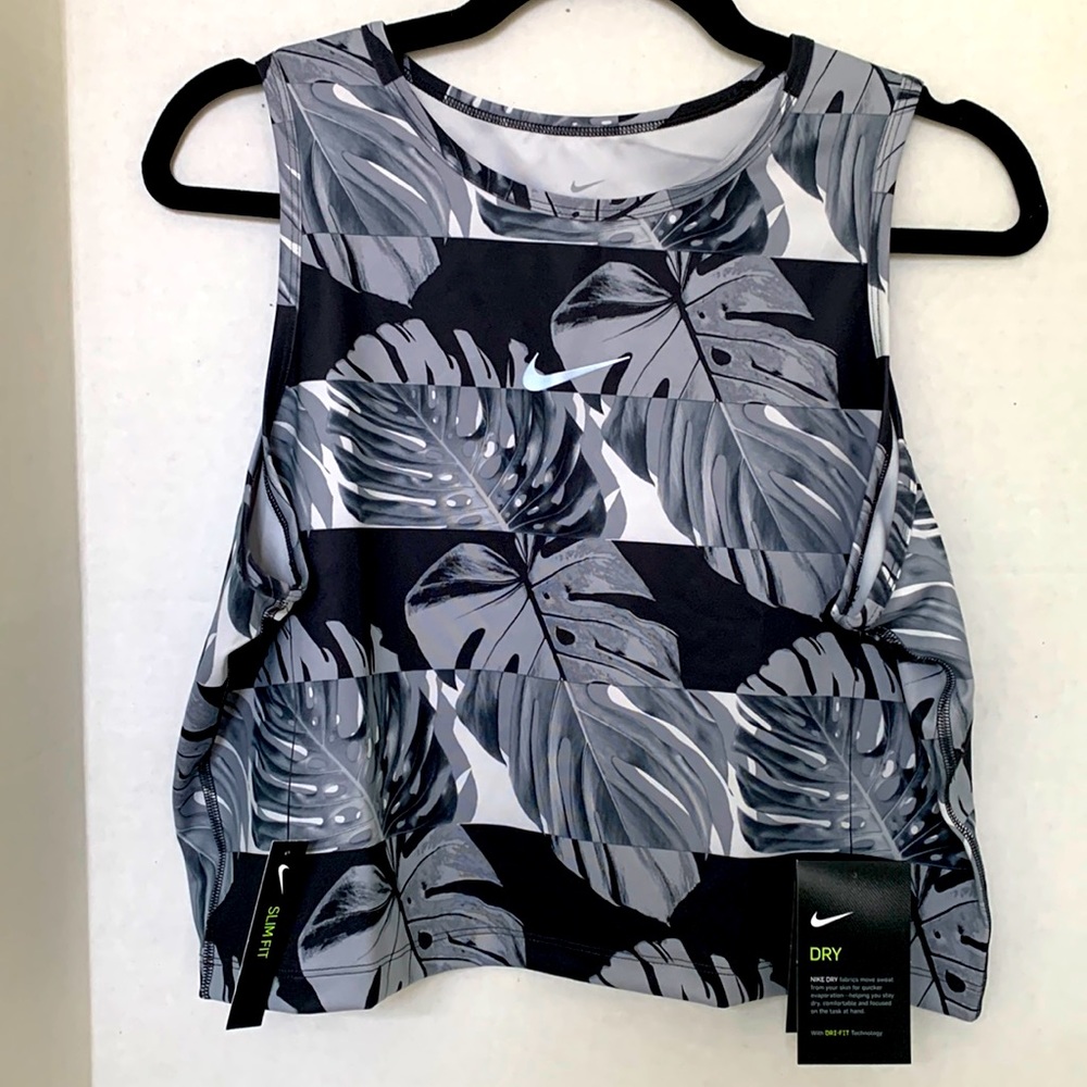 Nike XL black/white Dri-fit tanktop NWT!